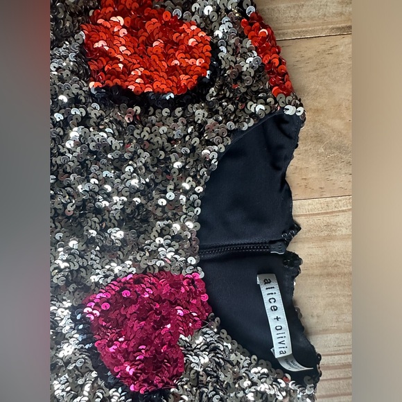 Alice + Olivia Gold Heart Sequin Mini Dress, Size 4, Brand New - Picture 14 of 15